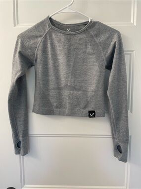 M - long sleeve workout - crop top